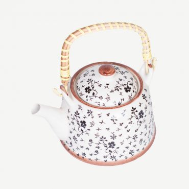 Porcelain teapot with handle